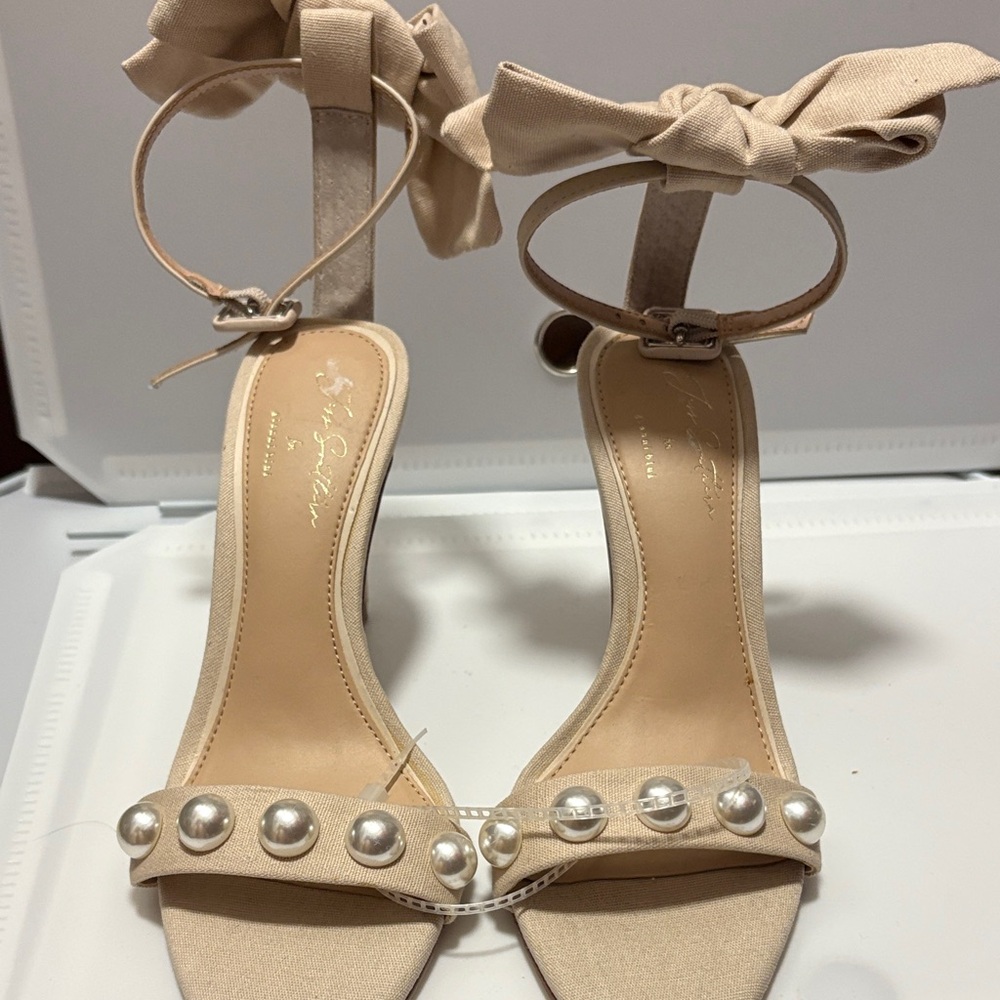NEW Gianni Bini Beige Pearl-Ankle Tie Heels